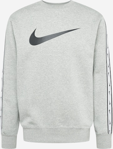 Nike Sportswear Суичър в �сиво: отпред