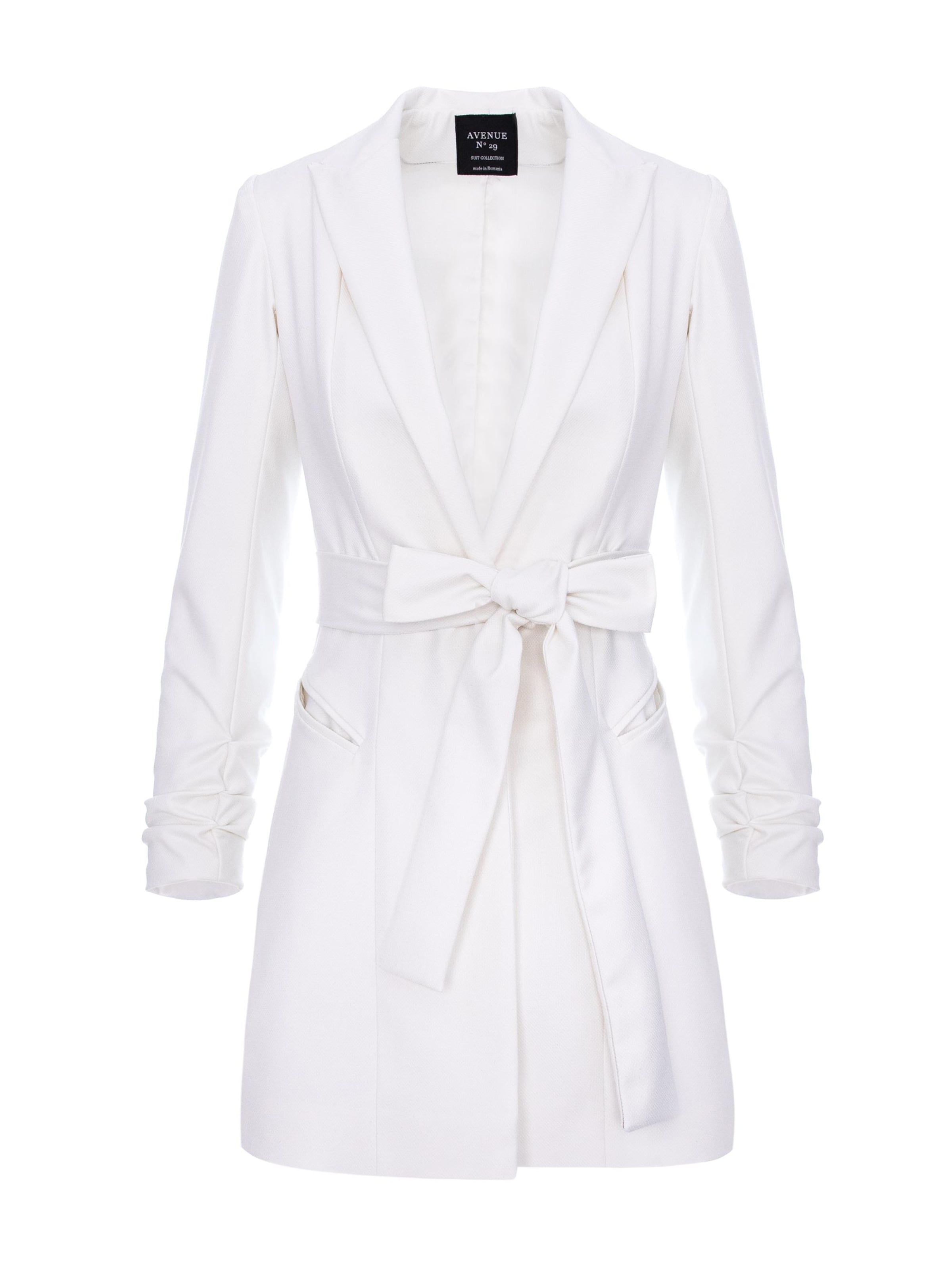 AVENUE N°29 Blazer 'Single Breasted Wool Blazer With In Seam Belt' in White: front