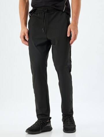 Koton Regular Broek in Zwart: voorkant
