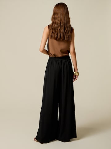 oltre Baggy Pants in Black