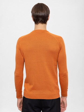 Antioch - Pullover em laranja