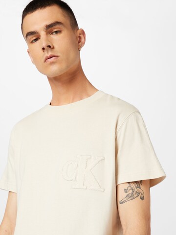 Calvin Klein Jeans Koszulka 'Chenille' w kolorze beżowy