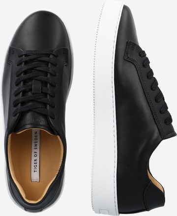 Sneaker bassa 'SALASIL' di Tiger of Sweden in nero