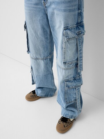 Wide leg Pantaloni eleganți de la Bershka pe albastru