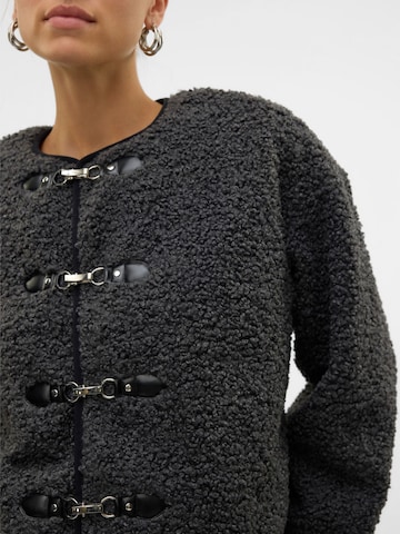Aware - Chaqueta de invierno en gris