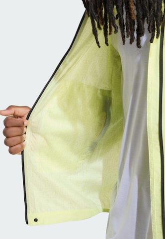 ADIDAS TERREX - Chaqueta de montaña 'Xperior' en amarillo