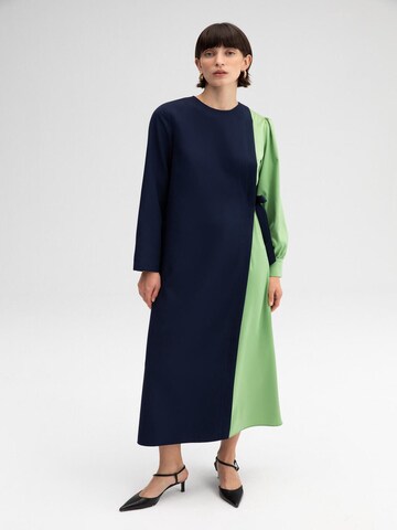 Touche Prive Kleid‌ in Blau: Vorderseite