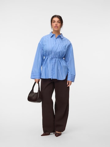 Vero Moda Curve Bluse 'VMCGINA' in Blau