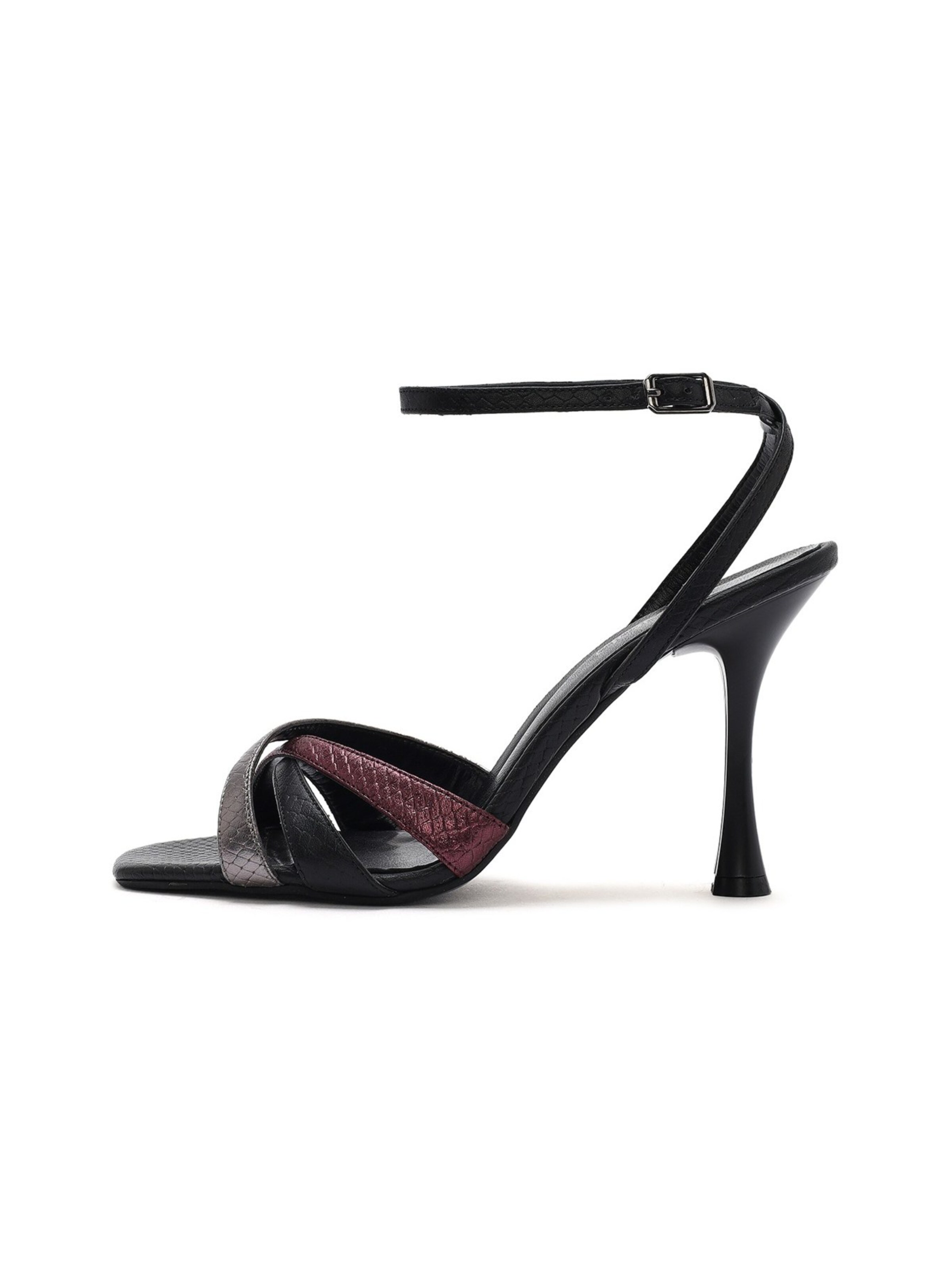 Derimod Riemensandale in Schwarz: Vorderseite