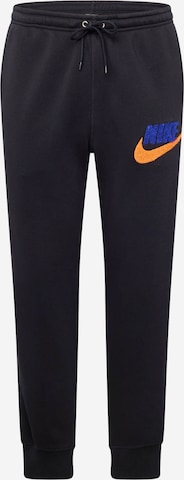 Effilé Pantalon 'CLUB' Nike Sportswear en noir : devant