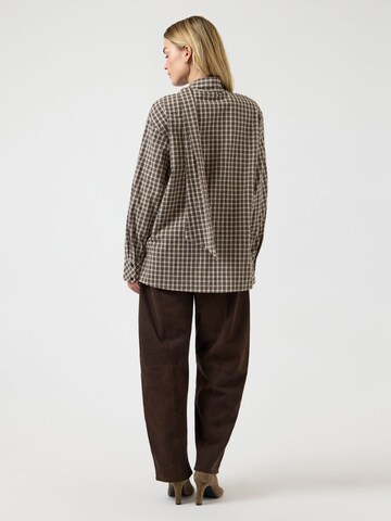 YAS Bluse 'YASCarlina' i brun