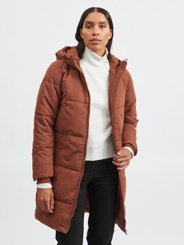 VILA Winter Coat in Brown: front