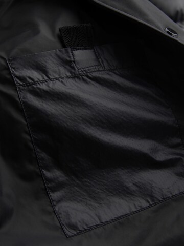 Ombre Winter Jacket in Black