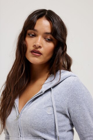 Juicy Couture Sweatjacke 'ROBERTSON HOODIE' in Grau