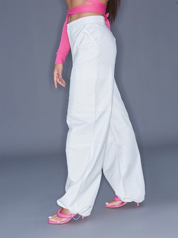 ABOUT YOU x Antonia Wide leg Cargo Pants 'Sina' in White