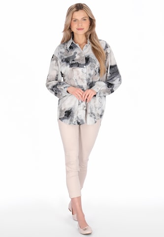 Usha - Blusa em cinzento