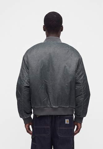 Carhartt WIP Kevad-sügisjope 'Orman', värv hall