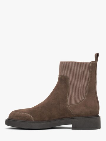 Estro Chelsea Boots '09-3596' in Brown: front