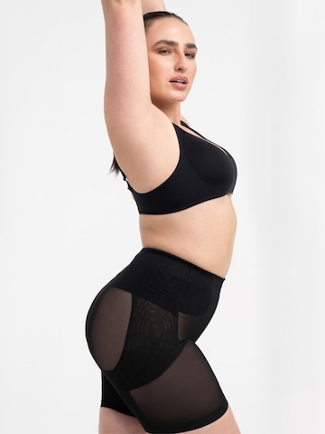 Pantalon modelant 'Ultra Strong Shaping Shorts' cfab en noir