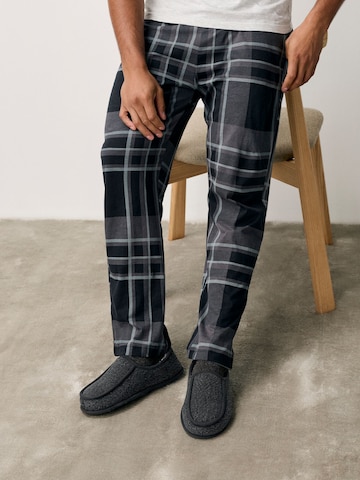 Pantoufle Next en gris