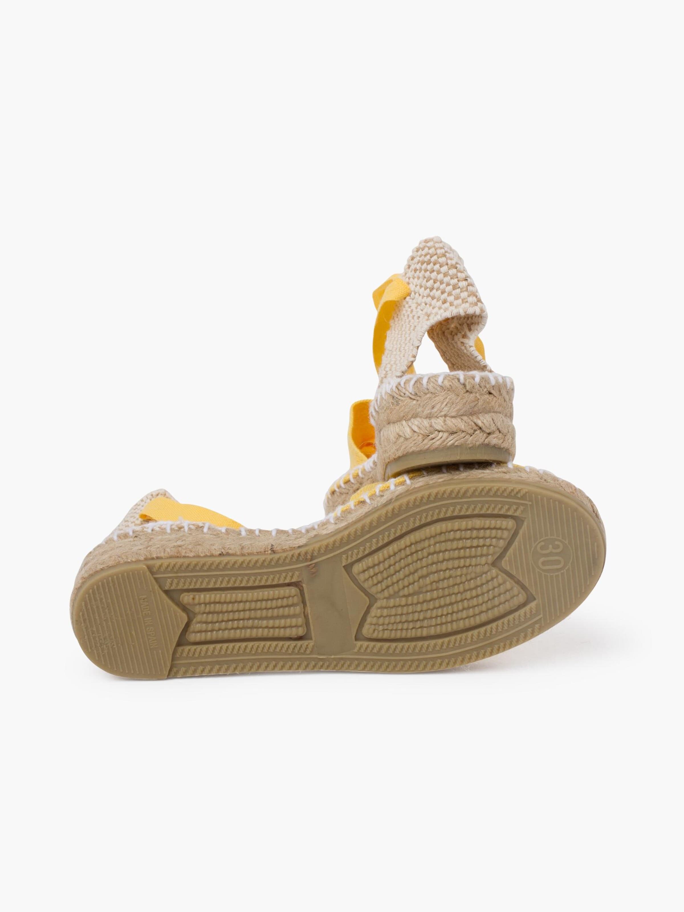 Pisamonas - Sandalias en amarillo