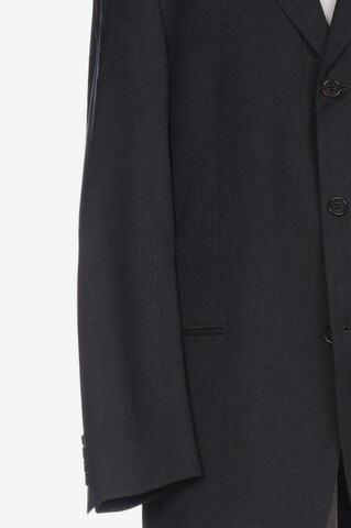 BOSS Suit in L-XL in Grey