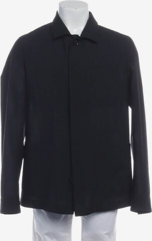 Windsor Button Up Shirt in M-L in Black: front