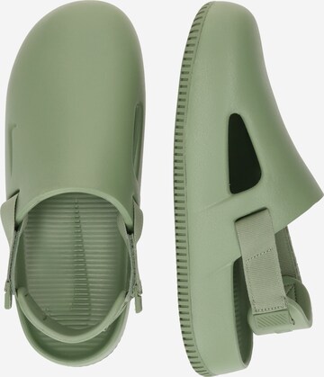 Sabots 'Calm' Nike Sportswear en vert