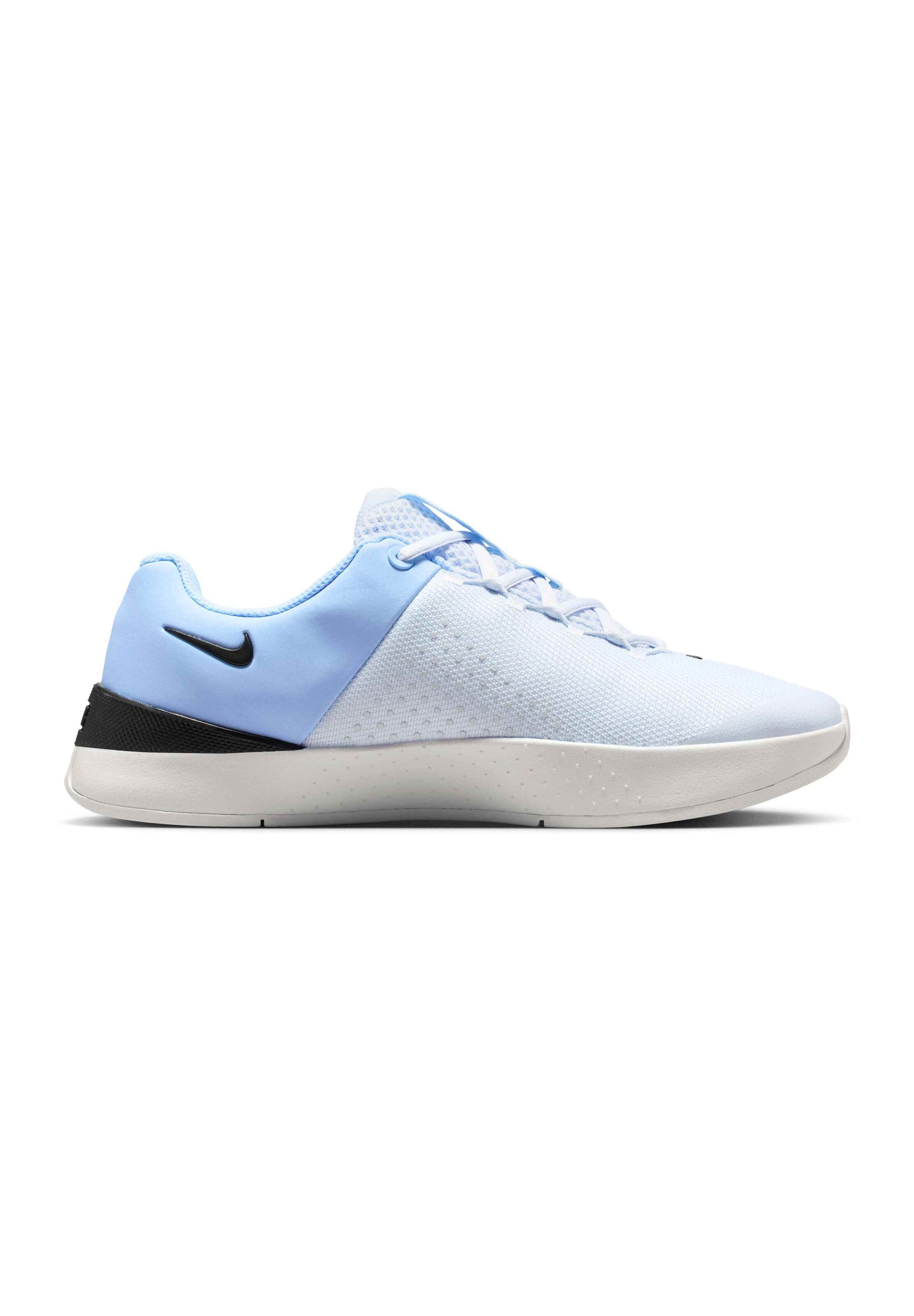 Chaussure de sport 'MC Trainer 4' NIKE en bleu
