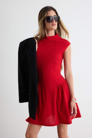Robe Trendyol en rouge