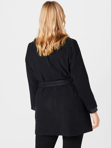 Vero Moda Curve Between-Seasons Coat 'Calasissel' in Black