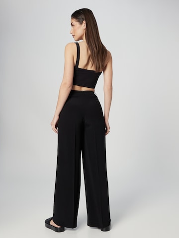 A LOT LESS Wide leg Trousers with creases 'Daliah' in Black