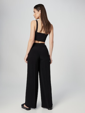 Wide leg Pantaloni con piega frontale 'Daliah' di A LOT LESS in nero