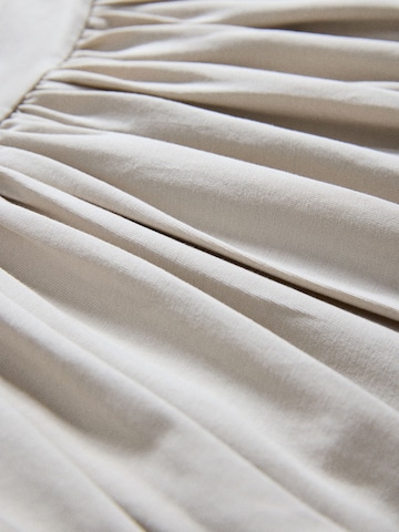 The Set Dress in Beige