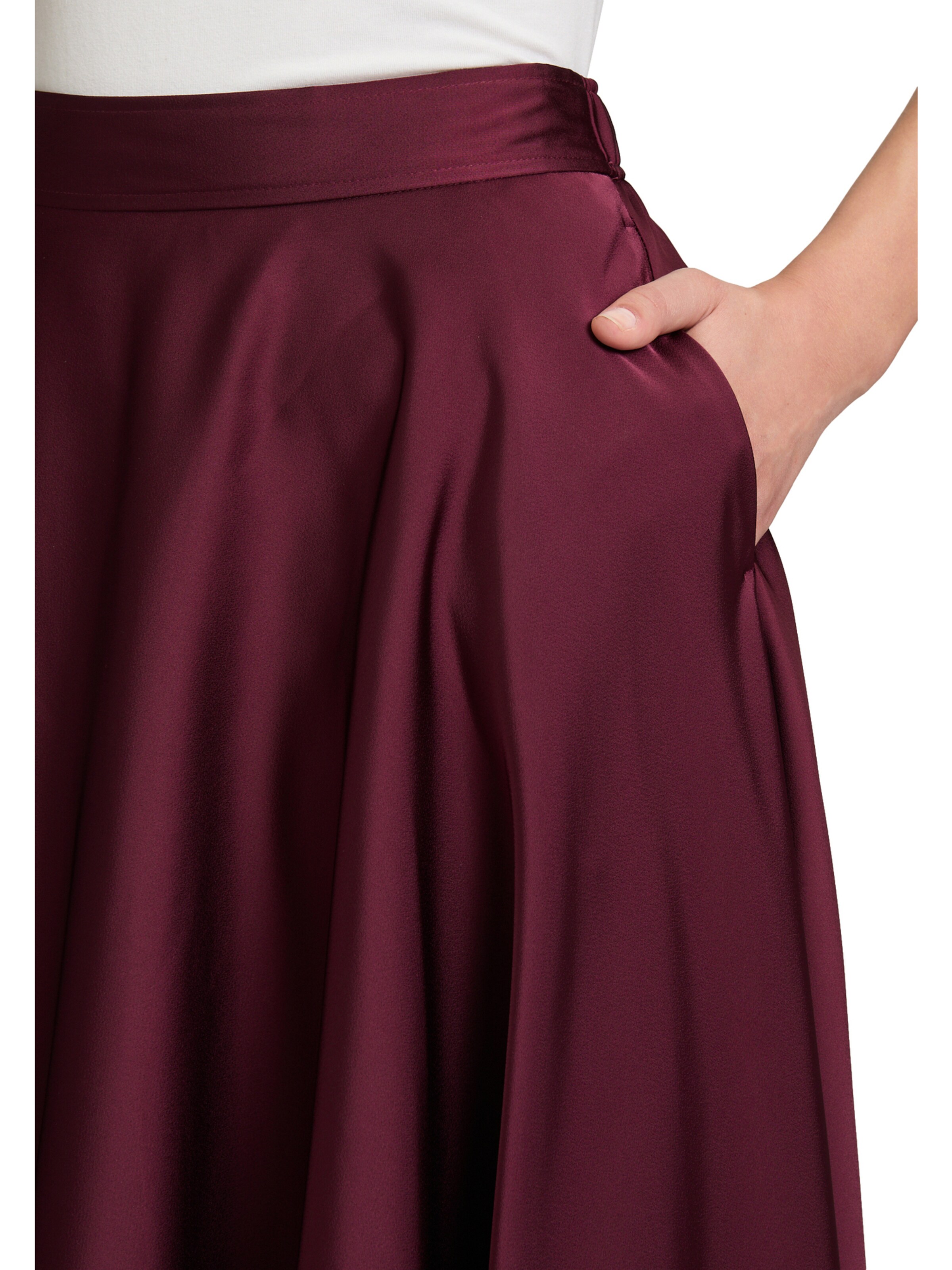 Vera Mont Skirt in Red