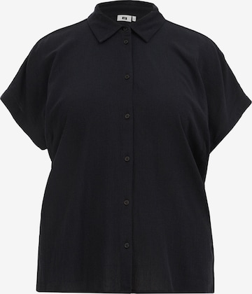 WE Fashion Blouse in Black: front