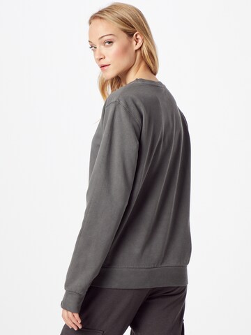 ELLESSE - Sweatshirt 'Sappan' em cinzento