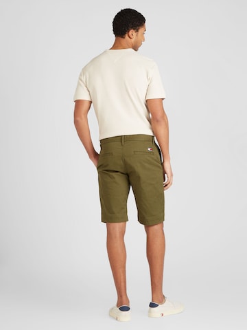Tommy Jeans Normalny krój Spodnie 'SCANTON' w kolorze zielony