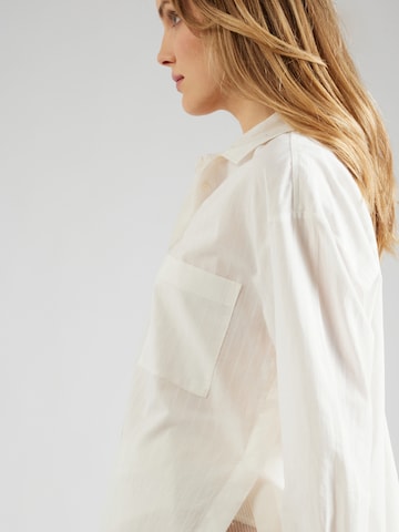 UNITED COLORS OF BENETTON Blouse in White