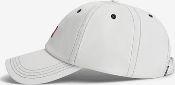 Șapcă 'HERITAGE' de la Tommy Jeans pe alb: față
