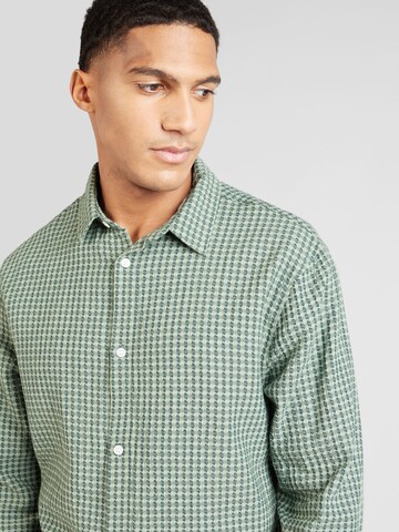 WEEKDAY Comfort fit Button Up Shirt in Green