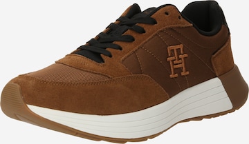 TOMMY HILFIGER Sneaker low 'CLASSIC ELEVATED RUNNER' i brun: forside