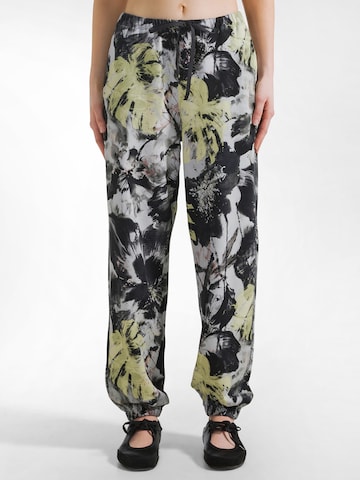 DEHA Tapered Pants in Grey: front