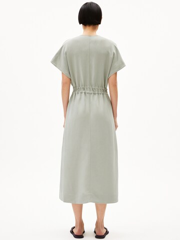 ARMEDANGELS Kleid MAAHOLINA LINO in Grün