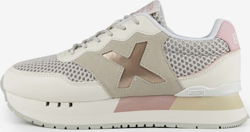 MUNICH Matalavartiset tennarit 'Dash Sky' värissä beige: etupuoli