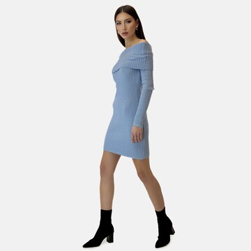 Robes en maille Elara en bleu