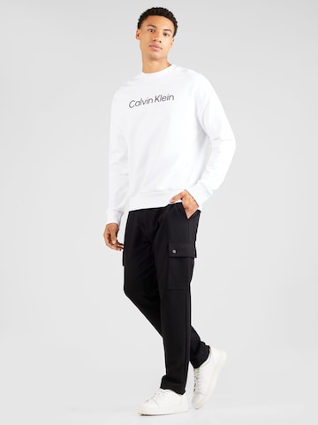 Calvin Klein Sweatshirt i vit