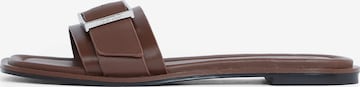 Calvin Klein Pantolette in Braun: Vorderseite