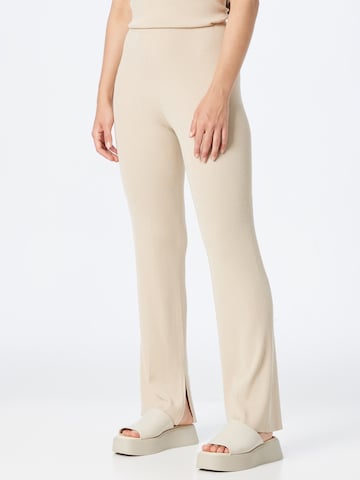 DRYKORN Flared Broek 'ZONE' in Beige: voorkant