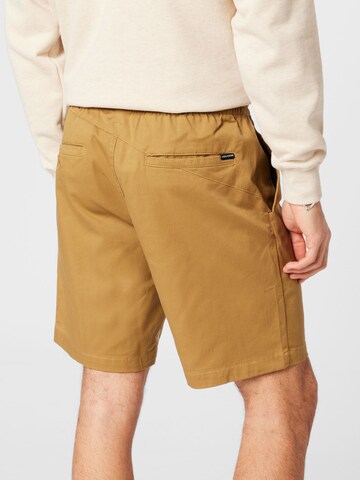 Volcom Loosefit Shorts 'Frickin' in Grün